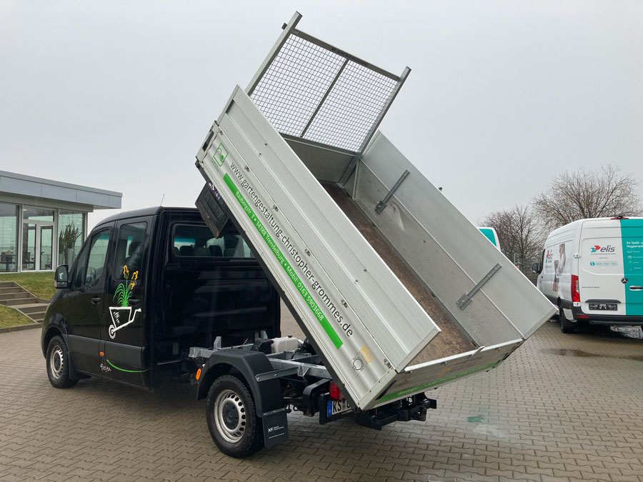 Spezialfahrzeug für das Baugewerbe in Leipzig/Dresden von Kunath Fahrzeugbau